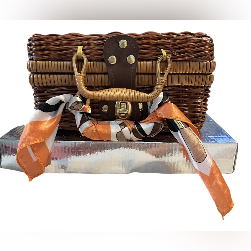 Handbag Woven Basket Featuring Added Stylish Scarf Accent. 2 Handle Turn Lock